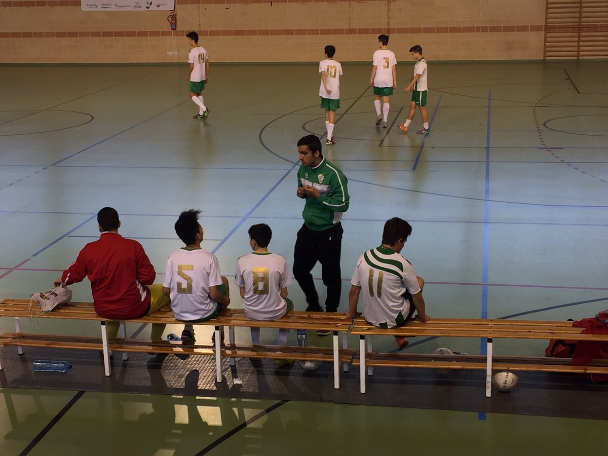 Joventutdelx's tweet photo. Disfrutando ya del torneo de Santa Pola!! #benjamin #alevin #infantil #cadete Vamosss!!! 💪💪💪 https://t.co/DWe3q2pJr2