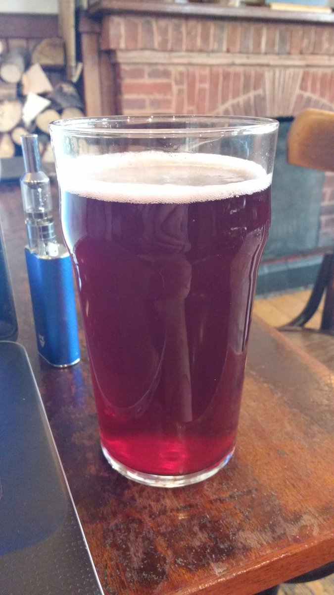 PURPLE! IT'S PURPLE! And what a tasty drop it is too. <a href="/Dolphin_Pub/">The Dolphin</a> <a href="/Darkstarbrewco/">Dark Star Brewing Co</a> #wheatbeer
