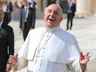 FountainsUMC's tweet photo. Pope Francis to Speak at The Fountains! Unprecedented visit to Fountain Hills delights fans https://t.co/JvAREao6Cz https://t.co/vAHiJ22Kdx