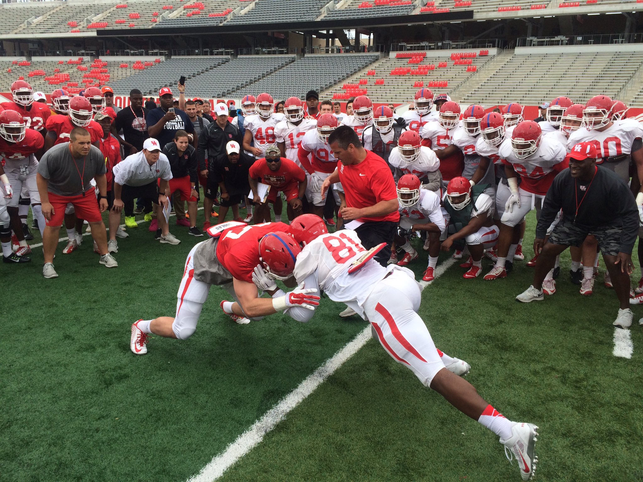 #HTownTakeover on Twitter: "Circle drill in full effect. First spring scrimmage about to start ...