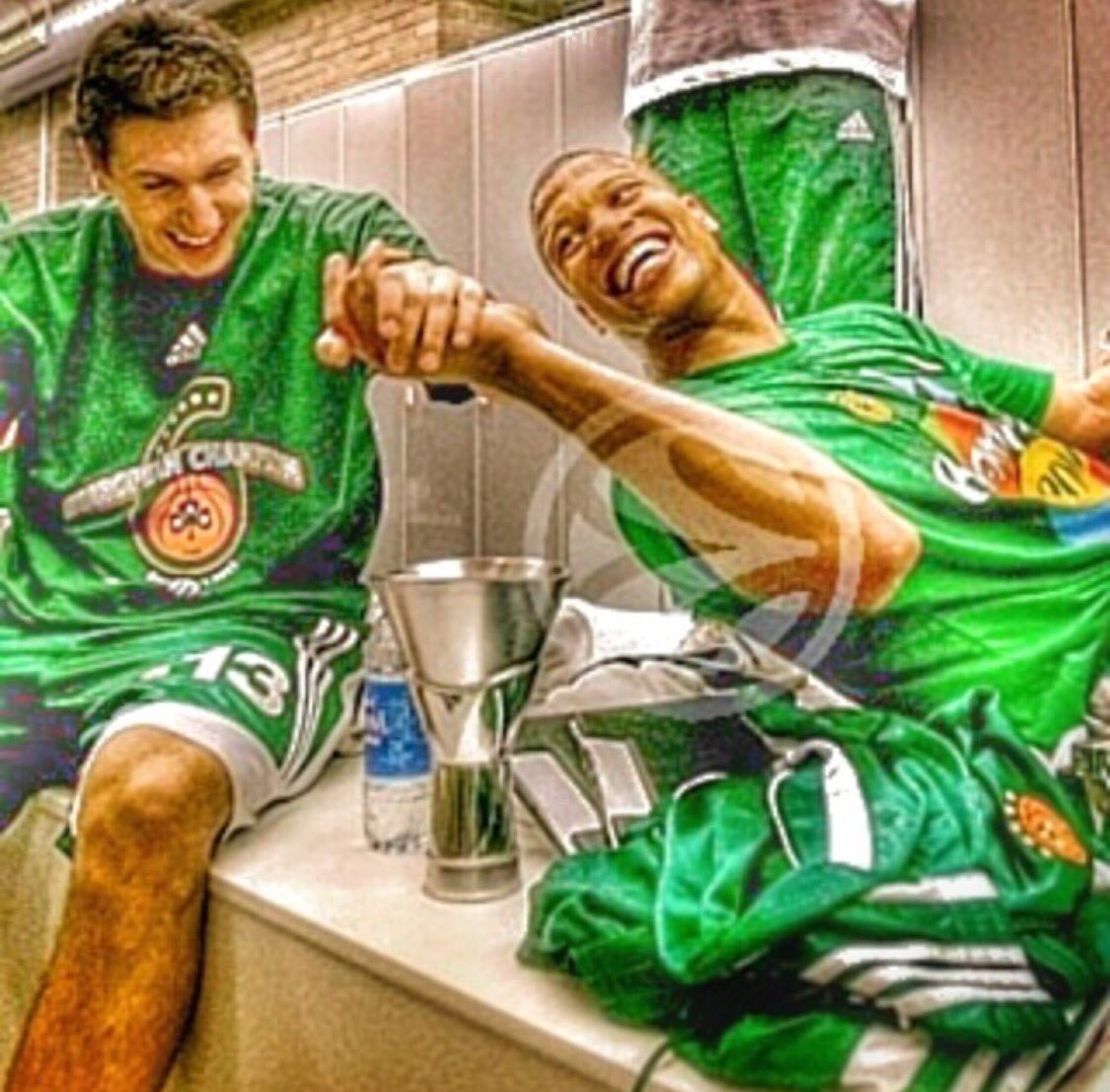 coachmb1977's tweet photo. There will never be another pick &amp; roll duo like us, welcome to immortality my brotha #Euroleaguelegend https://t.co/9xej19wc4i