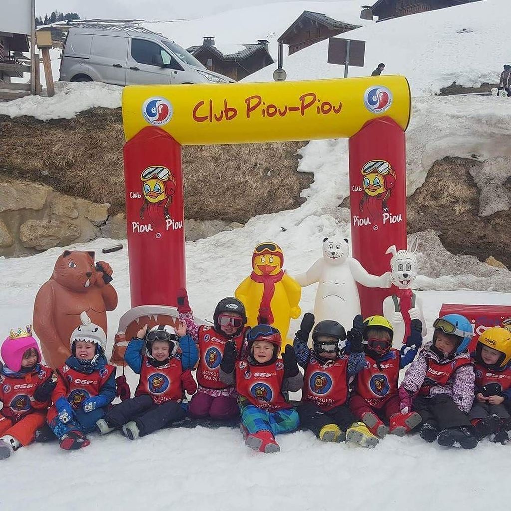 MontagneJadore's tweet photo. Club Pioupiou kids in Plagne Soleil
๐๐๐
#esflaplagne #esf #lespullsrouges #clubpioupiou #maplagne #laplagne #plaโฆ https://t.co/v3JLur5Fzs