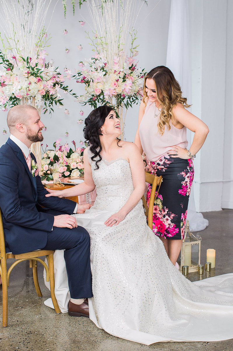 #FBF to this #pretty shoot by <a href="/avephoto/">Avenue Photo</a>🍾✨💕
Makeup @makeupcouture.ca 
Hair @stylingyourbeauty 
#TodaysWeddingsToronto