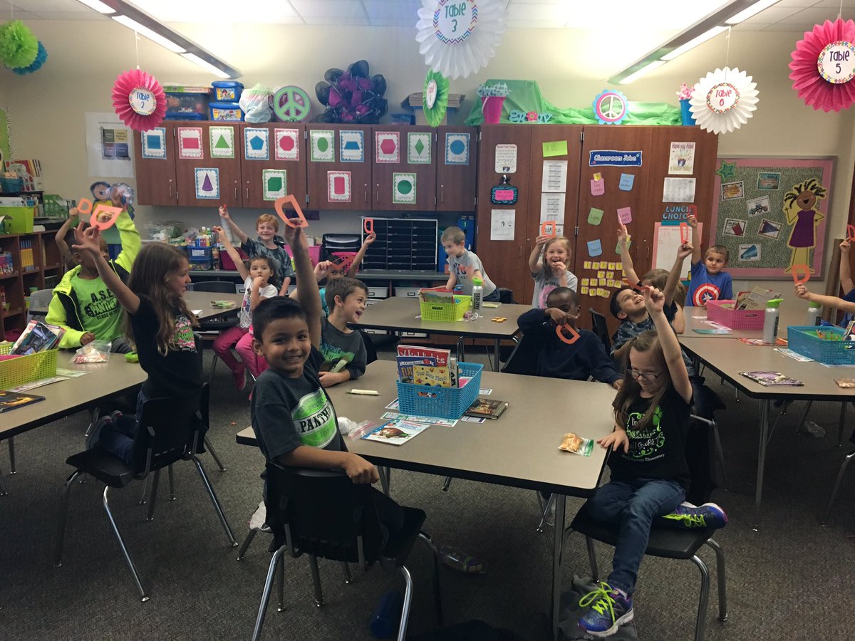 MCorley_ASE's tweet image. Look what &quot;can-dy&quot; Ms. Corley gave us! #aprilfoolsfun @HumbleISD_ASE #asepanthers