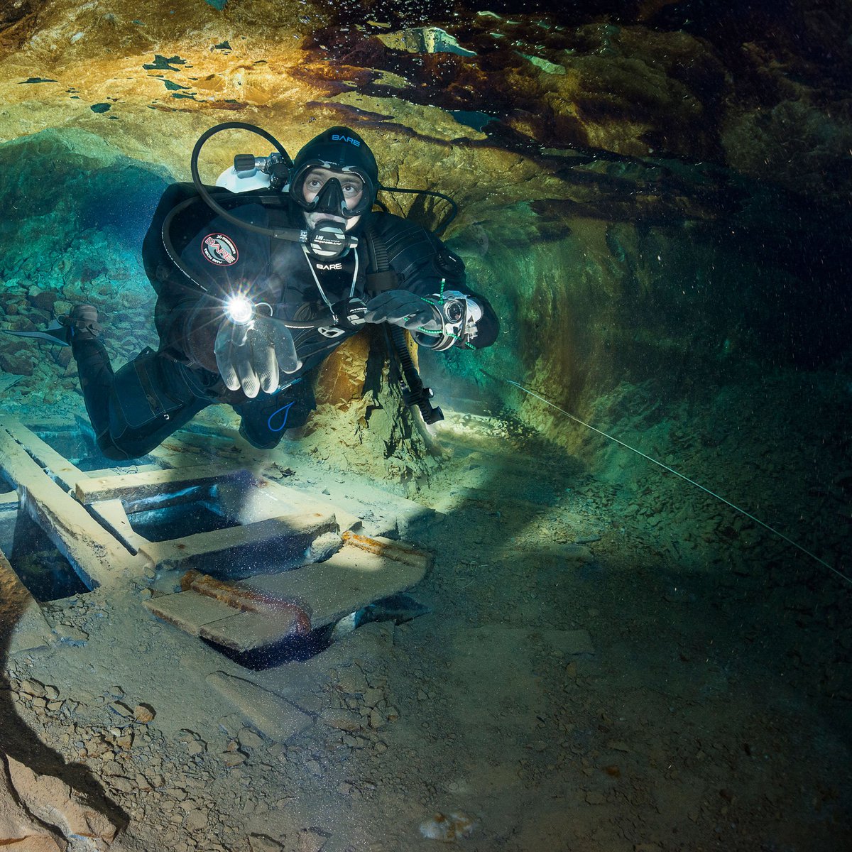 baresports's tweet image. #BARExmission, designed by #techdivers, is great for all #divers. More: ow.ly/XvBpH #scuba