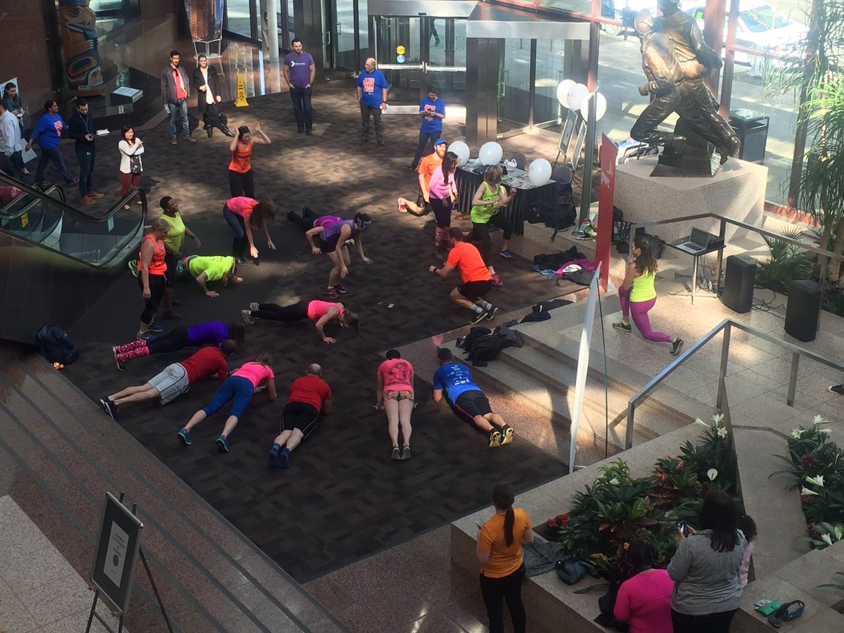 CancerCrusherCa's tweet photo. Happy April!!! #yyc #fitfam #iamdowntown #abcancer @Nov_ProjectYYC @JoesTeamYYC https://t.co/pvh47PoMVf