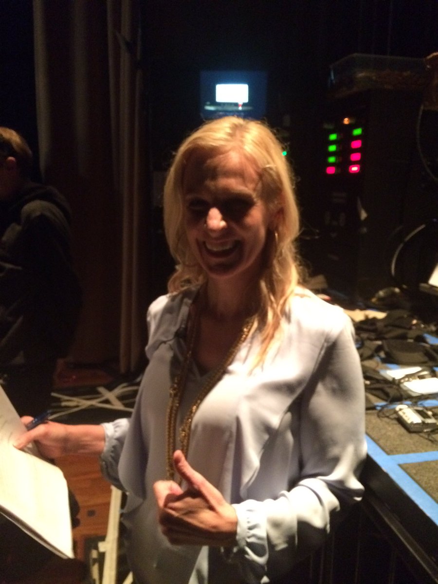 jenniferbrown's tweet image. Getting ready for our panel and moderating, my favorite ;) @ReachingOutMBA #owib