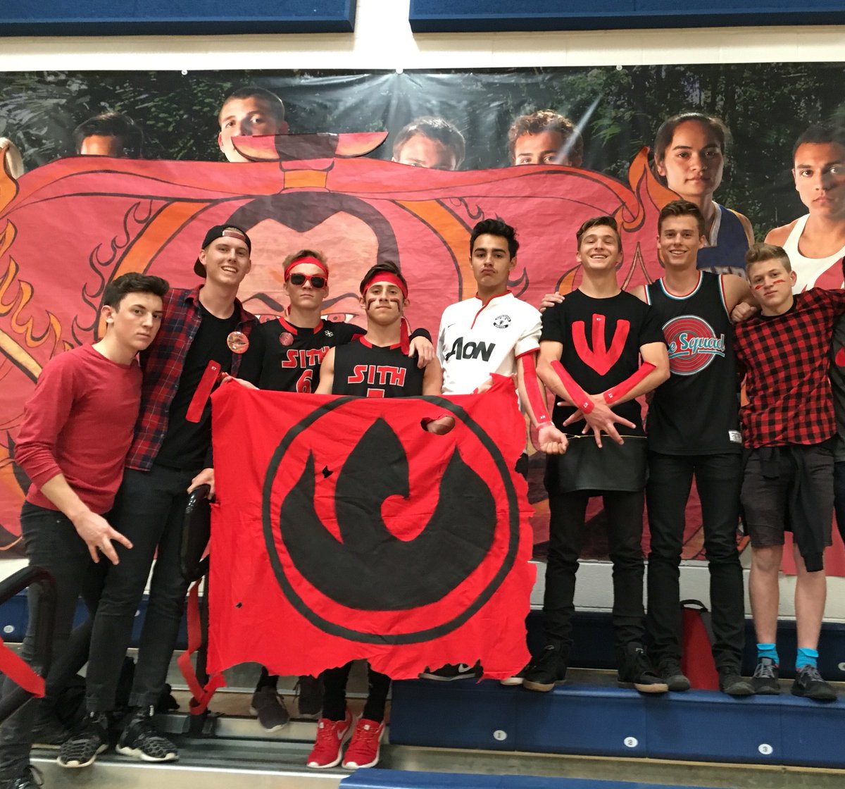 chaseherrmann's tweet photo. I love my senior class! #spiritbowlchamps #2peat https://t.co/0kPS4uwRh9