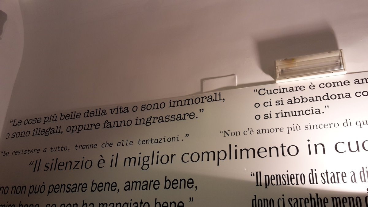 'Il pensiero della dieta mi terrorizza,dopo ci sarebbe di meno di me da amare'@Elenagiacchino #nontoccatemilapadella