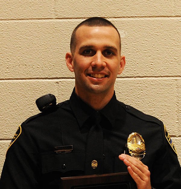 WaltersState's tweet image. Casey Clark of @VanderbiltU PD received award for athletic excellence. #Class99 #Academy