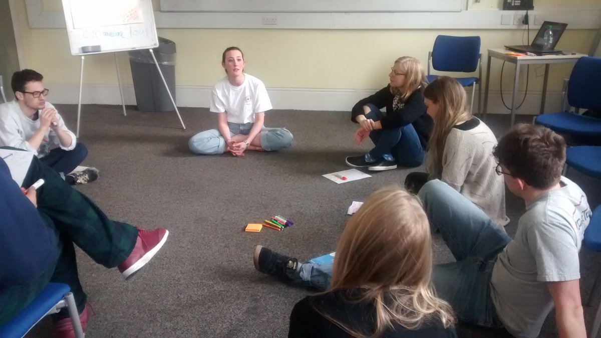 samson_asher's tweet photo. Top discussion led by @LotteElton on personal development @ #medsintnt16 @medsin love to GlasgowTNT @BethThomas1990 https://t.co/fd575rOLk9