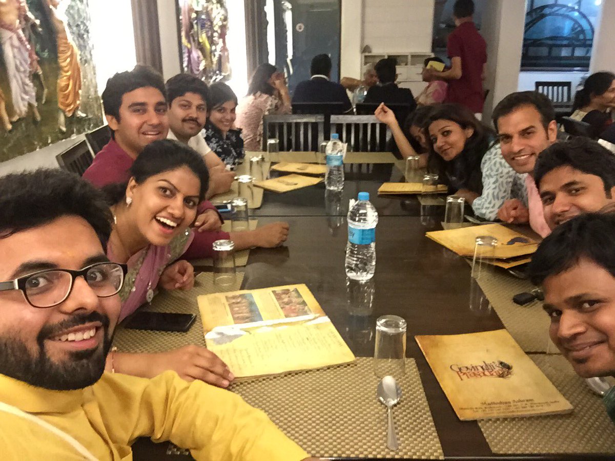 lalljgd's tweet photo. Sattvik Dinner with Sattvik people at Sattvik Place in Sattvik City #Happiness #PerfectEndtoPerfectDay https://t.co/6Y2wj8fNO2