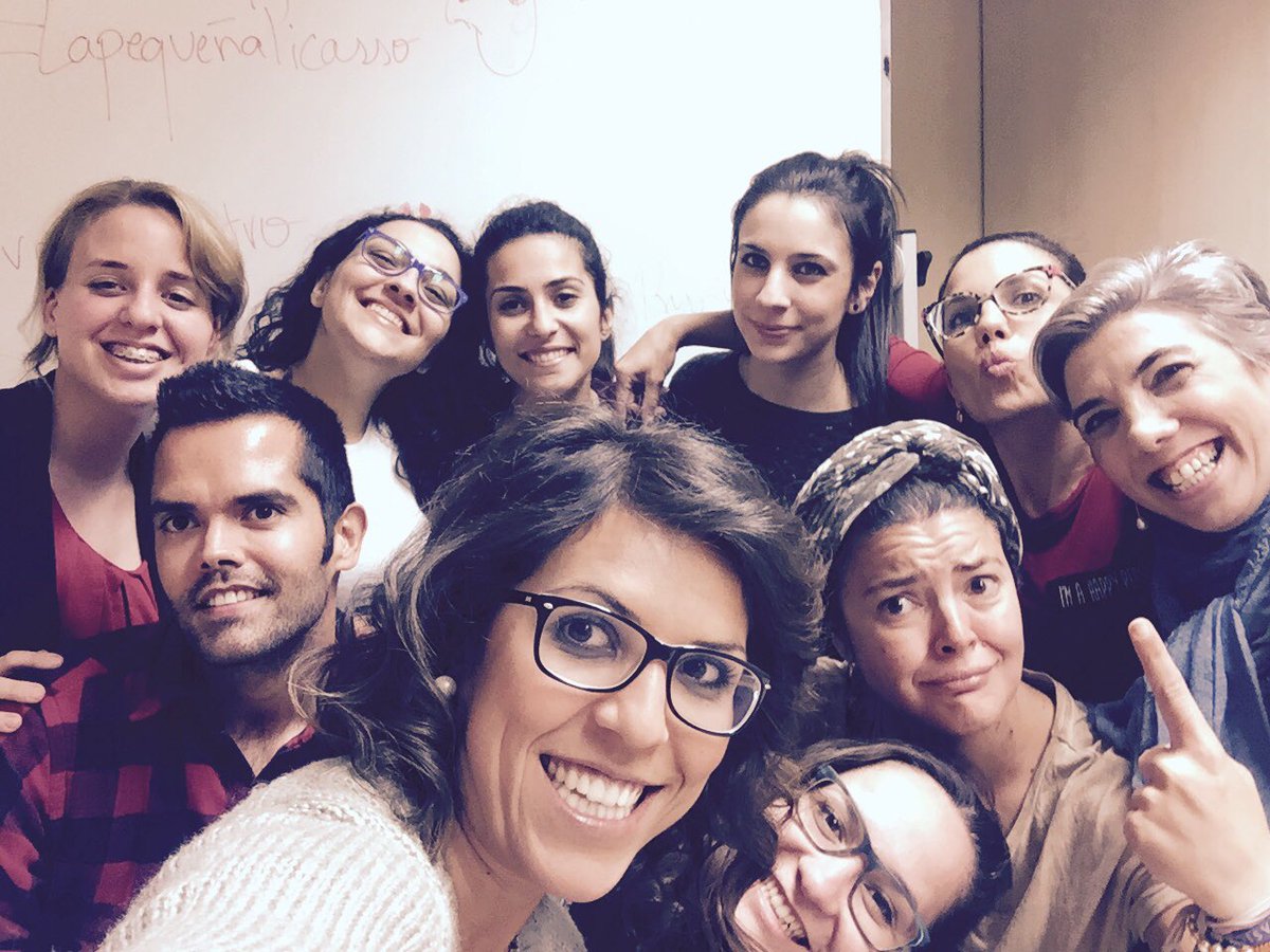 idavega's tweet photo. Súper clase, súper día y súper equipON! Gracias chic@s @EMCOM_escoex @escoex #Happy #emcom16 https://t.co/gweyMIaGH6