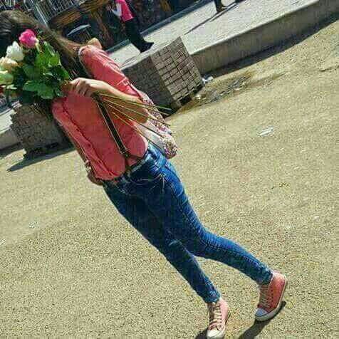 روح دورلك زلف موبس ..#ولف
وغيري حب 200.لالا حب 1000
والله ماتلكه بغلاتي 
خاب متلكه بصفاتي 
هو اني الورود سماني# ترف