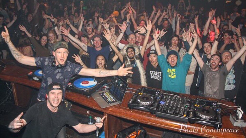 Fun times in whistler! 
Next up Vancouver tonight w/ <a href="/SkratchBastid/">Bastid.</a> <a href="/dunksfunk/">Dunks</a> <a href="/sammysenior/">sammy sinaga</a>