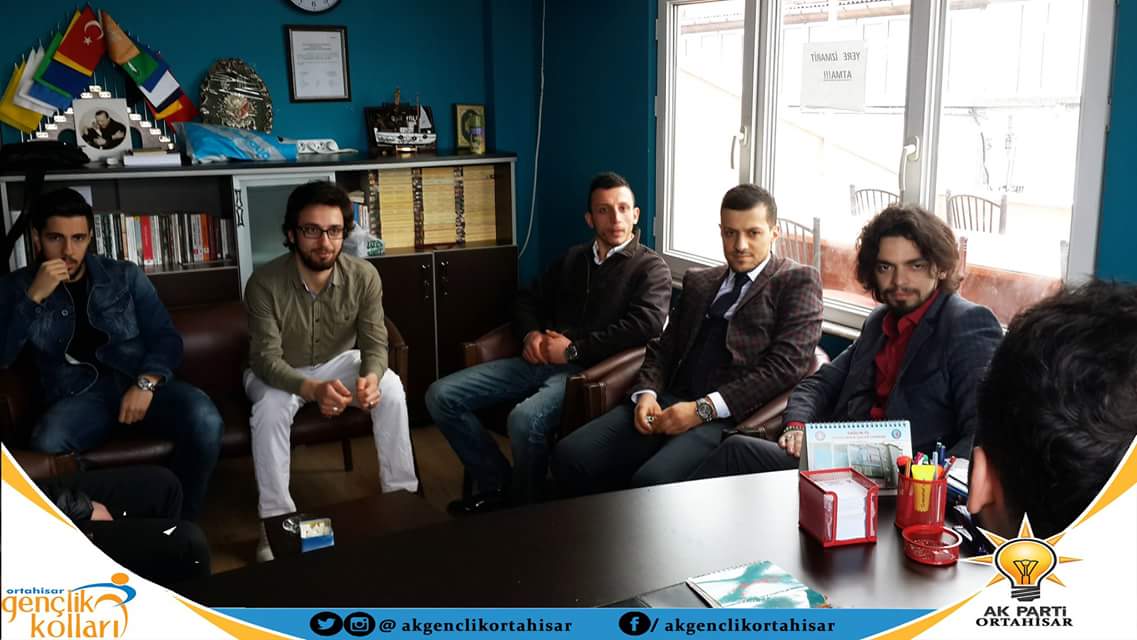 bukeyircakmak's tweet photo. Genç Kardeşlerimizle ve Teşkilatlarımizla Bir Araya Gelerek Hasbihal Etme Fırsatı Bulduk.
@mecertas @halim_ylmaz https://t.co/lokLI1Ow0f