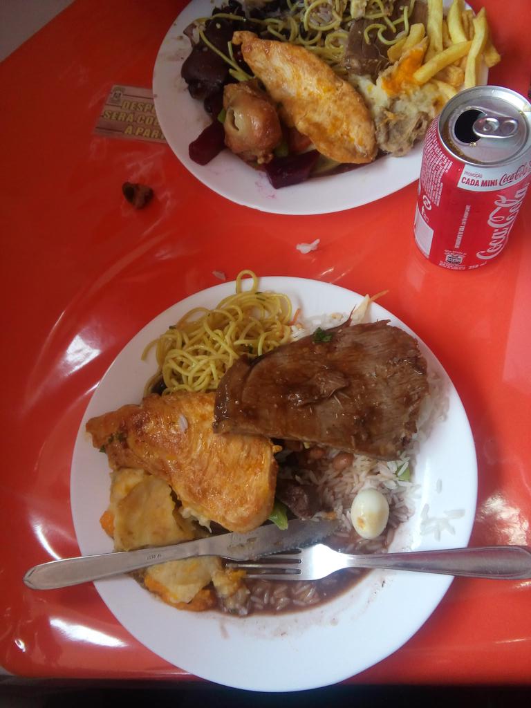 DvnMoreira's tweet photo. Foi o almoço do dia https://t.co/YzMeJfJcWu