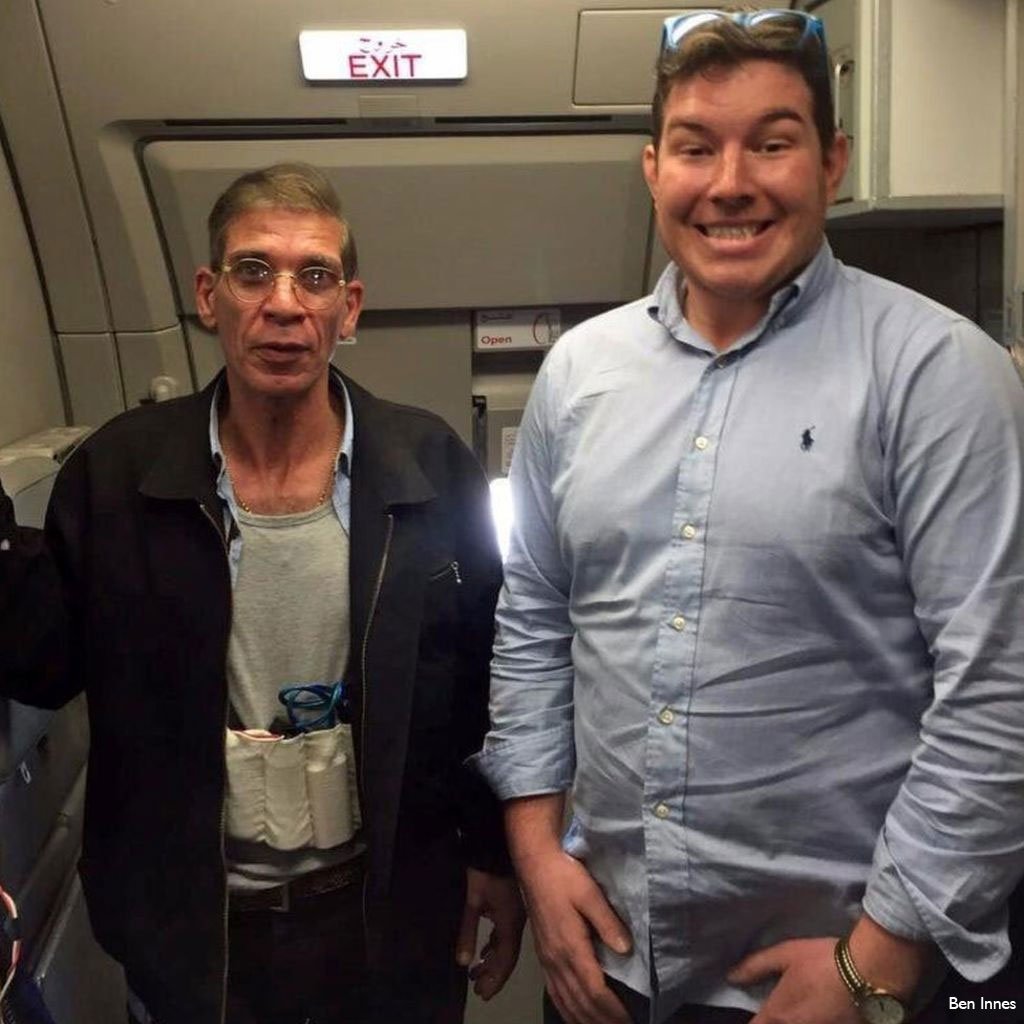 What was hijack selfie* man THINKING? bbc.in/1VTGzqb 

(*we do know it's not really a selfie)