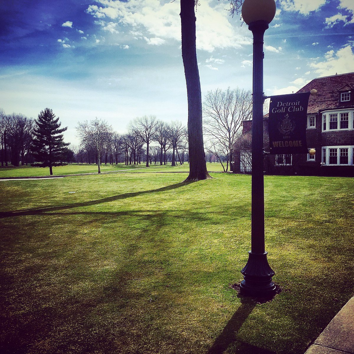 DGCGolfClub's tweet photo. Just another beautiful day @DGCGolfClub 😍⛳️🏌 #Golf #DetroitGolfClub #Detroit #Spring #SpringInDetroit https://t.co/Ecj9nbNrAU