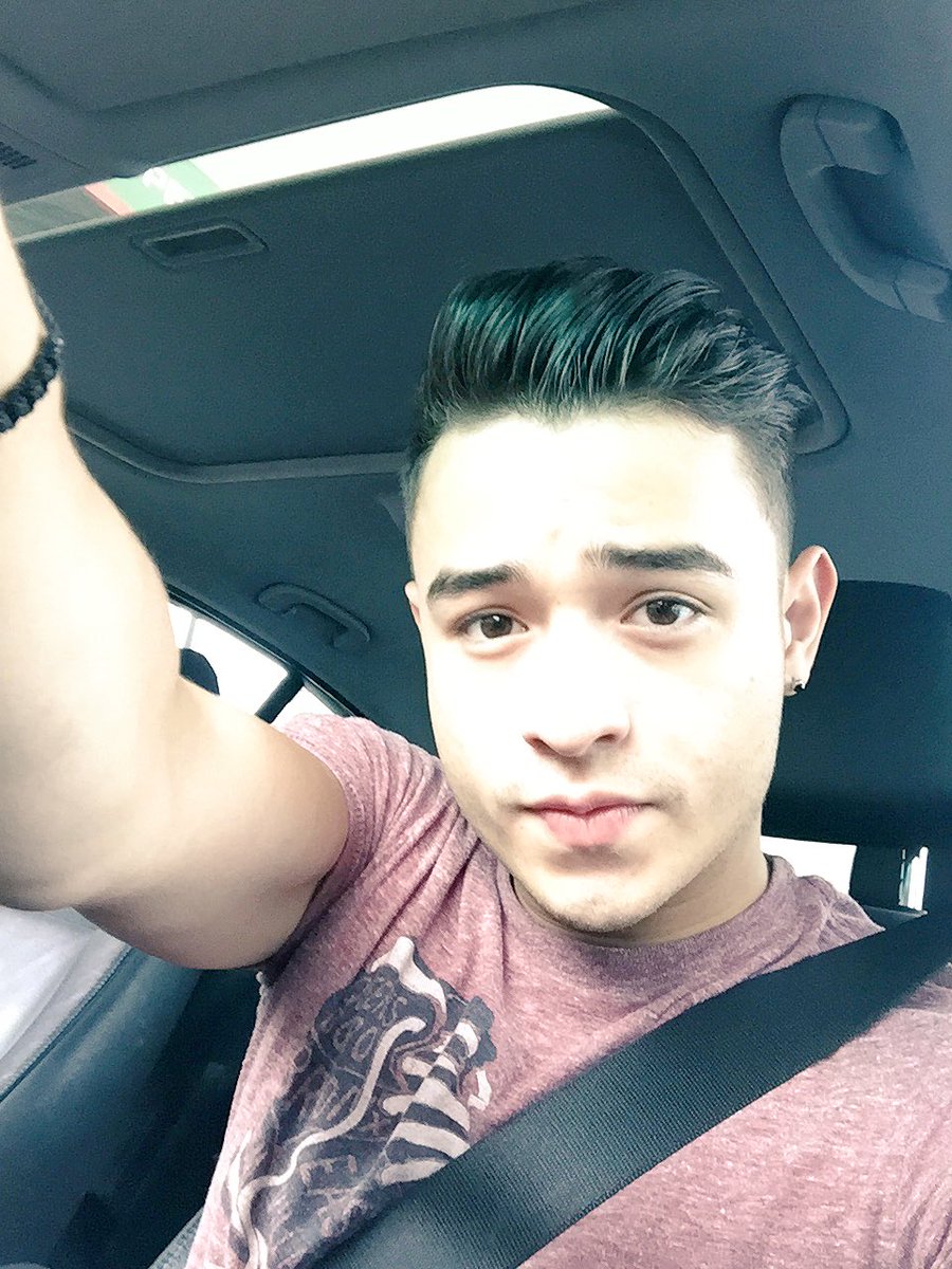 HmGerardo's tweet photo. No te pierdas #Acabatelo en punto de las 4:30 ni mis cachetes Ajjajaja las amo 😘❤️ https://t.co/Hv2stV8hWD
