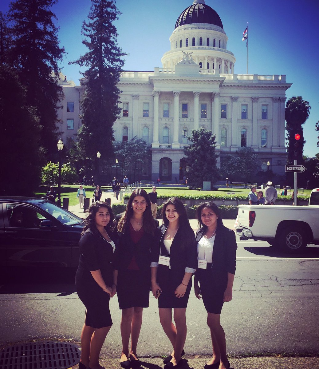 WeArePHA's tweet photo. @RooseveltHSLA student leaders advocating at the capital 2 support #AB2099 #AB2054 #AB2782 #AB222 #AB2786 #ENACT2016 https://t.co/eDhHKNYoni