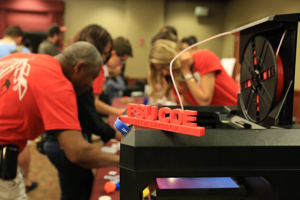 fsuannescollege's tweet image. Check out photos of @floridastate students innovating with technology at #FSUDigitech: bit.ly/1UDkhdf