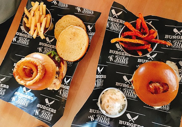 RiftCoPreston's tweet photo. Our Burgers 'N' Bibs restaurant is open now and serving food until 10pm!It's also 241 cocktails! Walk ins welcome! https://t.co/H1VLZbjniX
