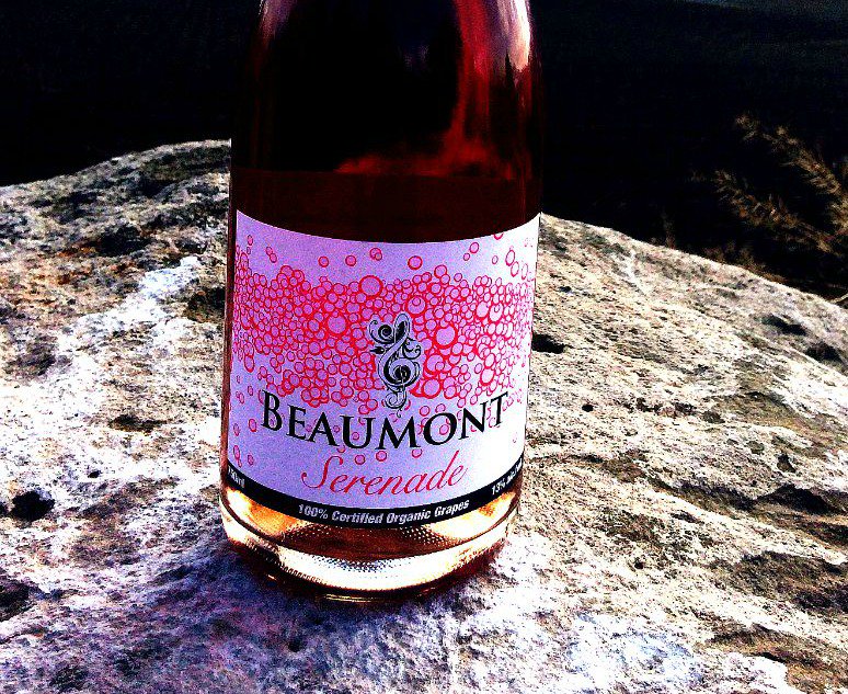 Our #WineWednesday Feature Wine | 2014 Serenade from <a href="/Beaumontwines/">Beaumont Winery</a> bit.ly/1RL5ENY #BCWine #Wine