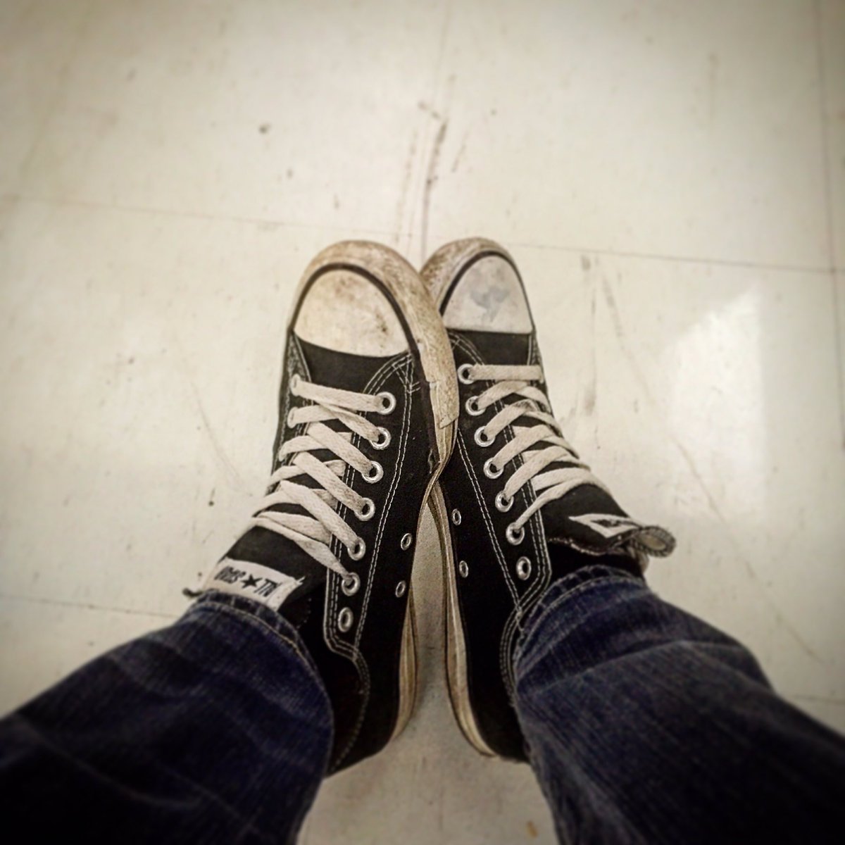 Mg_forbeginners's tweet photo. It takes a while to get your converse the right look #converse #allstars https://t.co/3TydKzWmx2