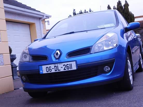 StranmillisGAA's tweet photo. Renault Clio ... Quick Sale €2950 ono #PleaseRetweet https://t.co/mAwILcM7MT