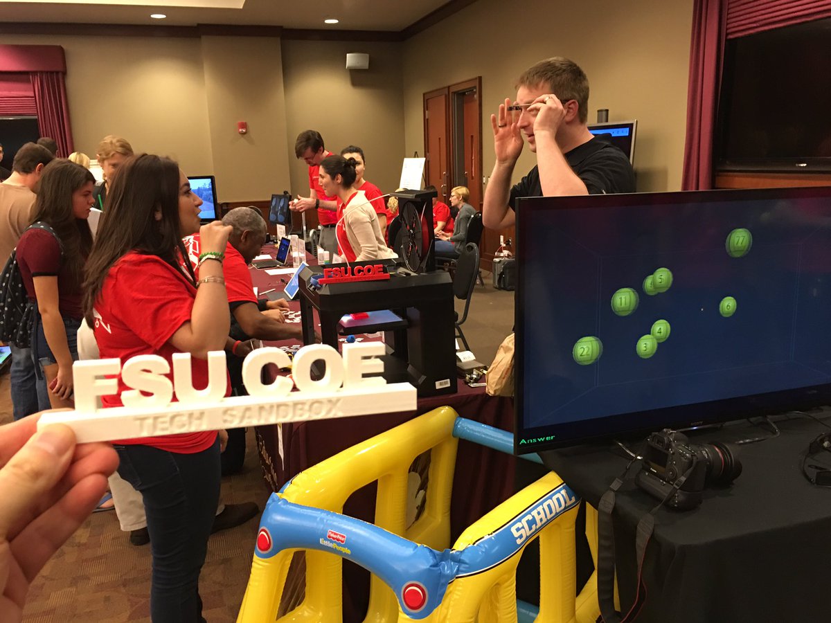 fsuannescollege's tweet image. Check out the @CoeSandbox&apos;s awesome #edtech tools at #FSUDigitech in Turnbull! #FSUCOE
