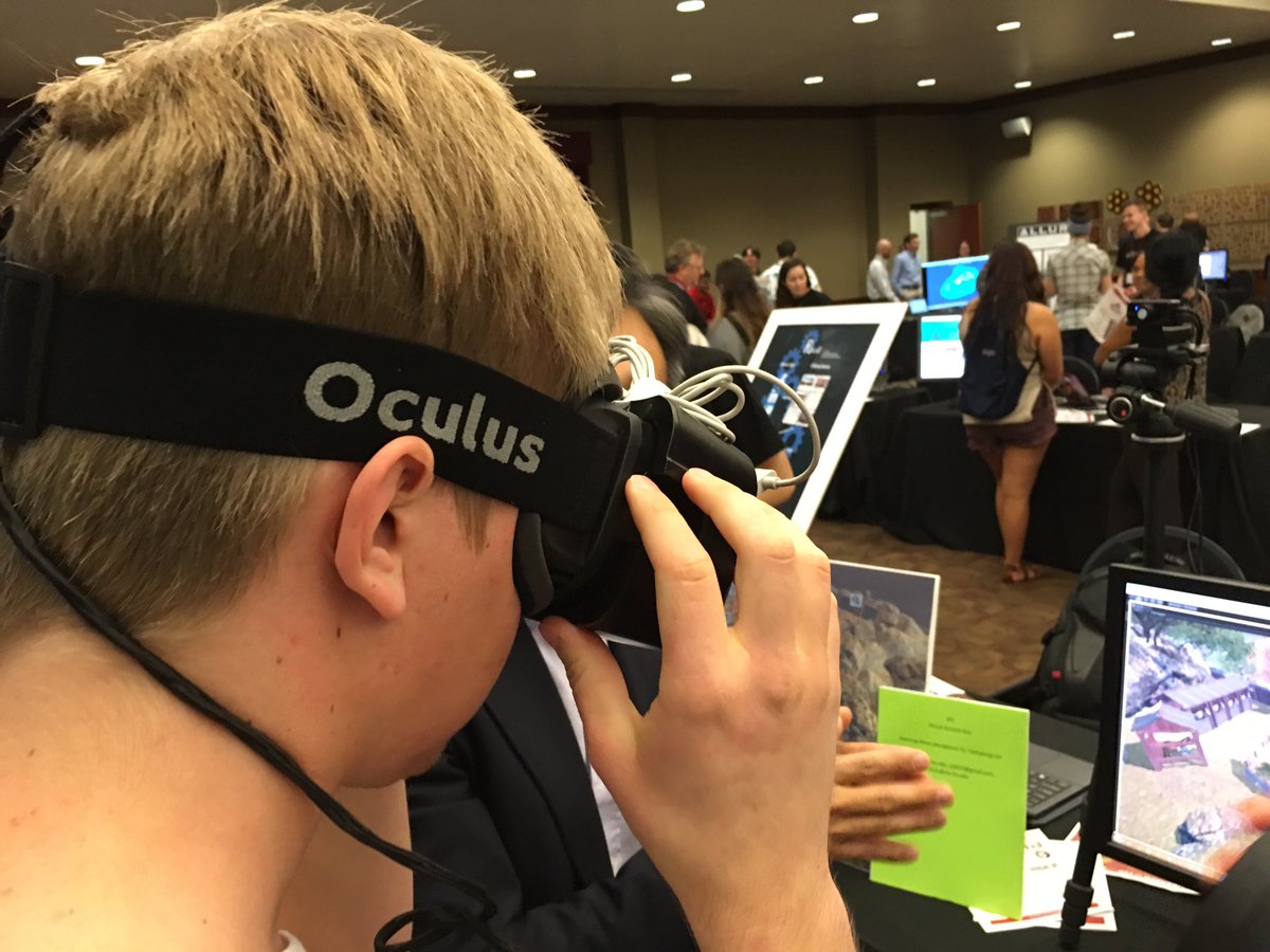 fsuannescollege's tweet image. Our students and staff are demonstrating some great #edtech tools like Oculus Rift and 3D printing at #FSUDigitech.