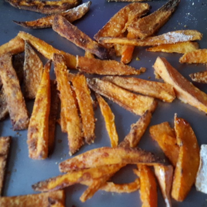 SiobhanHolcombe's tweet image. Sweet potato chips @ThisisDavina #smartcarbs yum yum