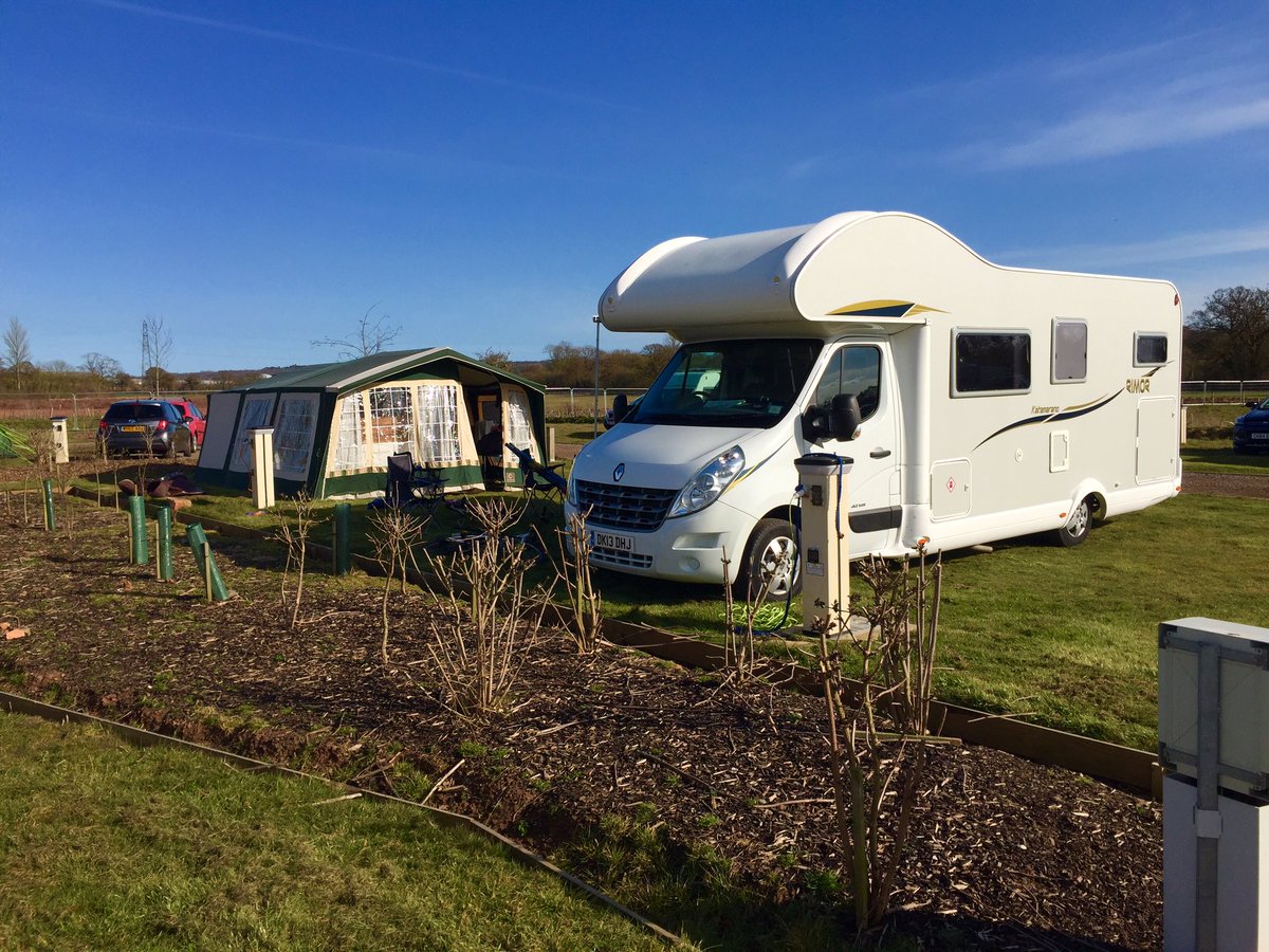 devizes_storage's tweet image. Windy wet weekend in Crealy Devon but nice to be away !!!#caravanstorage #devizesstorage