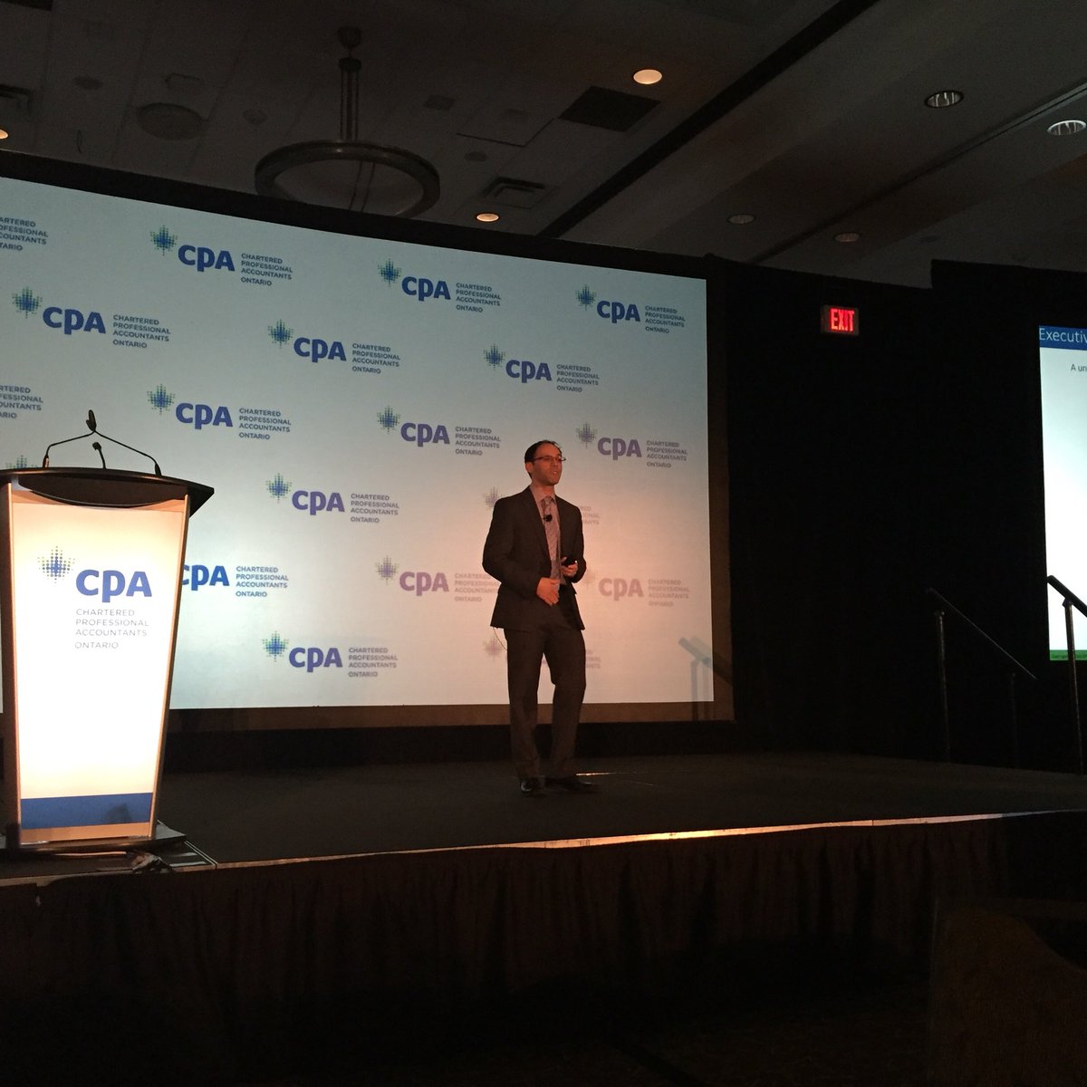 CPA_Ontario's tweet photo. .@DavidHElsner presenting on #DataAnalytics during #CPAcontrollers today! https://t.co/ZwoXB8RiBD