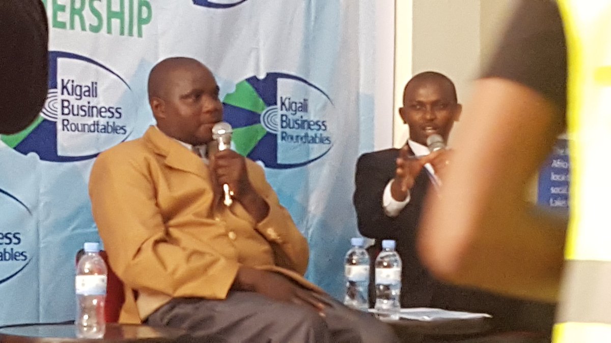 ryanactions's tweet photo. Mutarambirwa Pierre Claver, a succesful pineapple farmer , now speaking at #KigaliRoundtable #BeInspired https://t.co/Y9jHMME28c