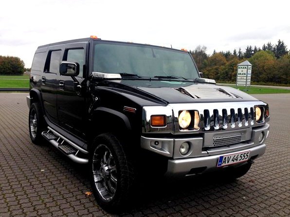 TIL SALG: En af 00'ernes mest vanvittige biler, Hummer H2. Køb den i dag: blog.bilbasen.dk/hummer-h2-et-l…