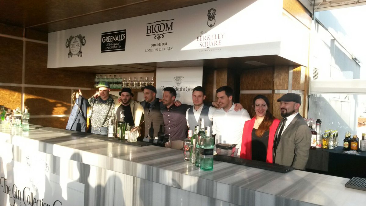 Hosteleria_'s tweet photo. Final del concurso nacional de coctelería  #TheGinCollectionContest. 8 finalistas disputan ser Mejor Coctelero 2016 https://t.co/Yv2SJLXyGp