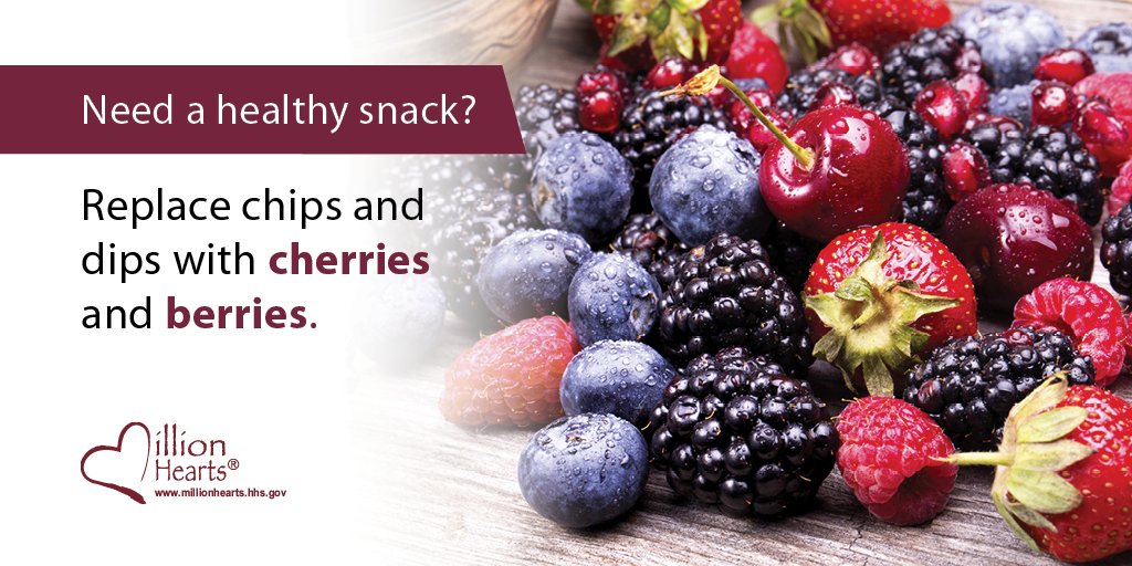 womenshealth's tweet photo. Simple food swaps can make your meals healthier! Replace chips w/ colorful fruits. @MillionHeartsUS https://t.co/uT3H8AKJ6k