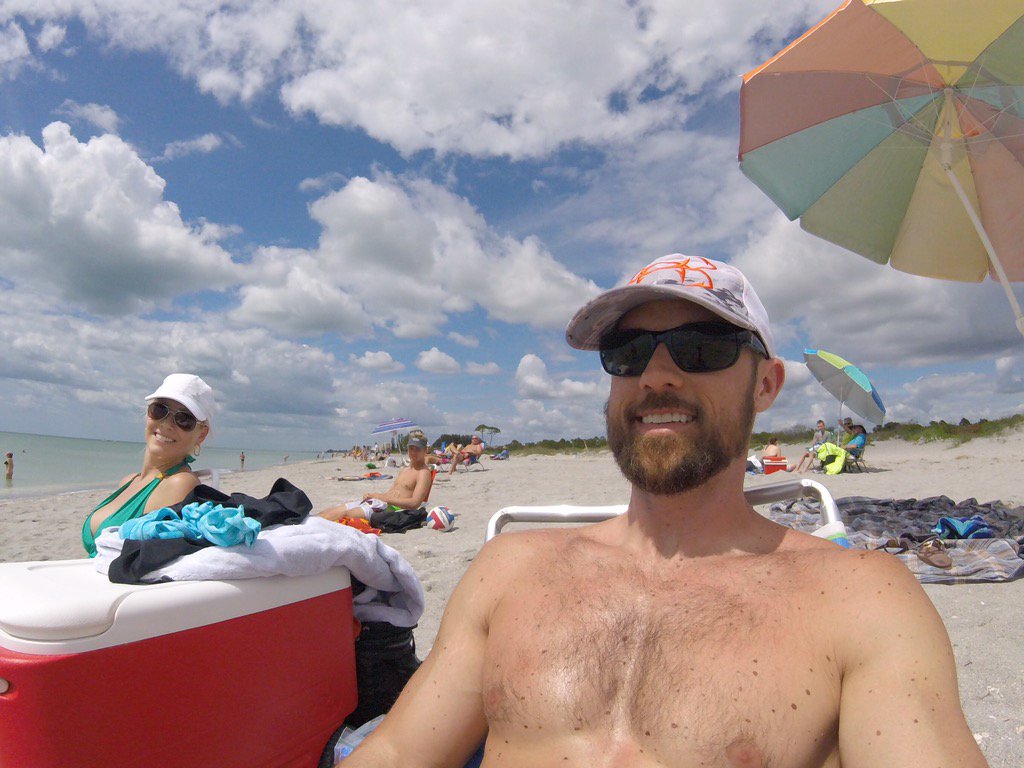 johncrewsbass's tweet photo. Sum beach. #wifwifey @NoahBeckley #lastday @UnderArmour #ViciousVision and a #smile https://t.co/i964ivq4fs