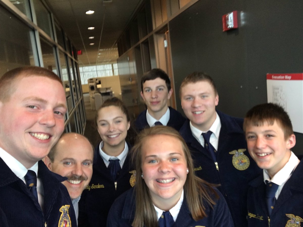 Great to meet <a href="/ClintonCentral1/">Clinton Central HS</a> FFA members today here at the <a href="/NationalFFA/">National FFA</a> center! Keep leading, growing and serving!