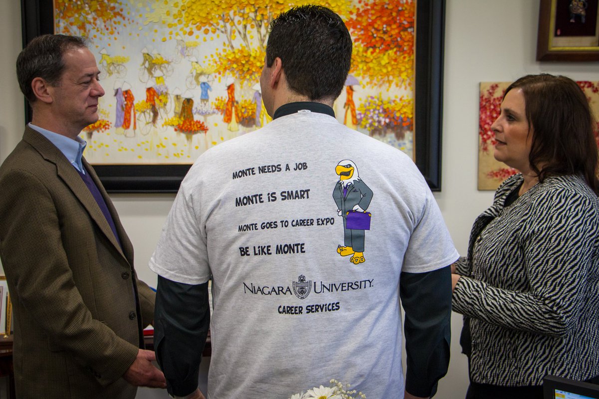 NiagaraUniv's tweet photo. #GetHired &amp; #GetAFreeTee during our 2016 Career Expo! Tomorrow (Thursday), 1-3:30 p.m., Gally. https://t.co/oVjc0ZIuB7