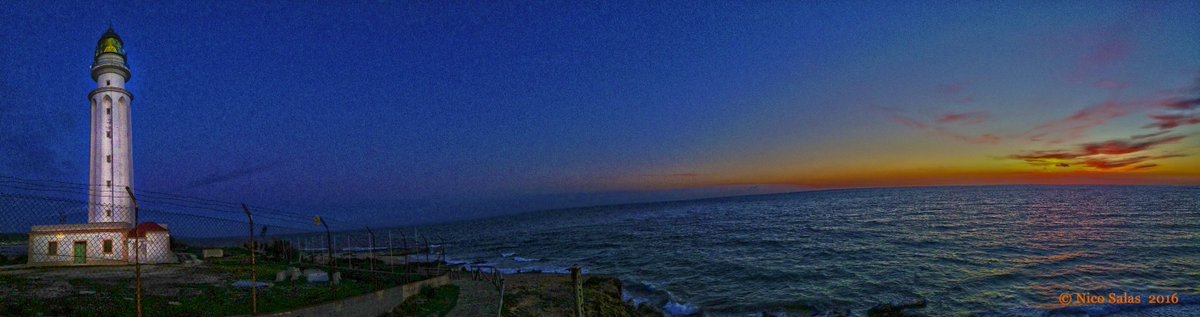 trafalgarfest's tweet photo. ¿No es genial acabar el día con esta foto de @Nico1Salas mientras suena la #playlist https://t.co/5g6nAdjJNu? 🌅🎧 https://t.co/kXDv35rlv6