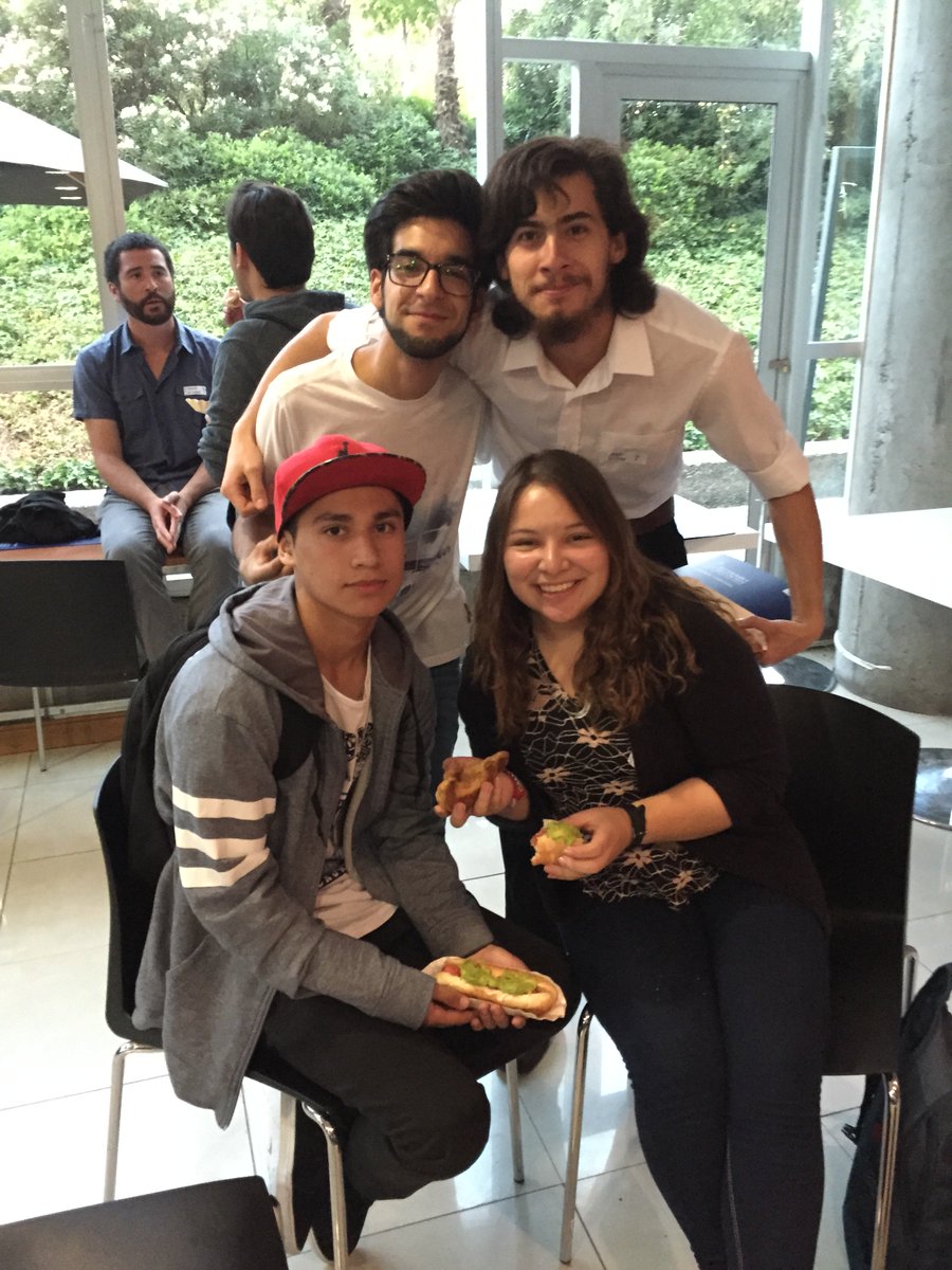 EDT_FEN's tweet photo. Les compartimos unas fotos de la primera junta Ex-Alumnos #G14 ¡Gracias por asistir y suerte en sus nuevos desafíos! https://t.co/S2cu6YAzF5