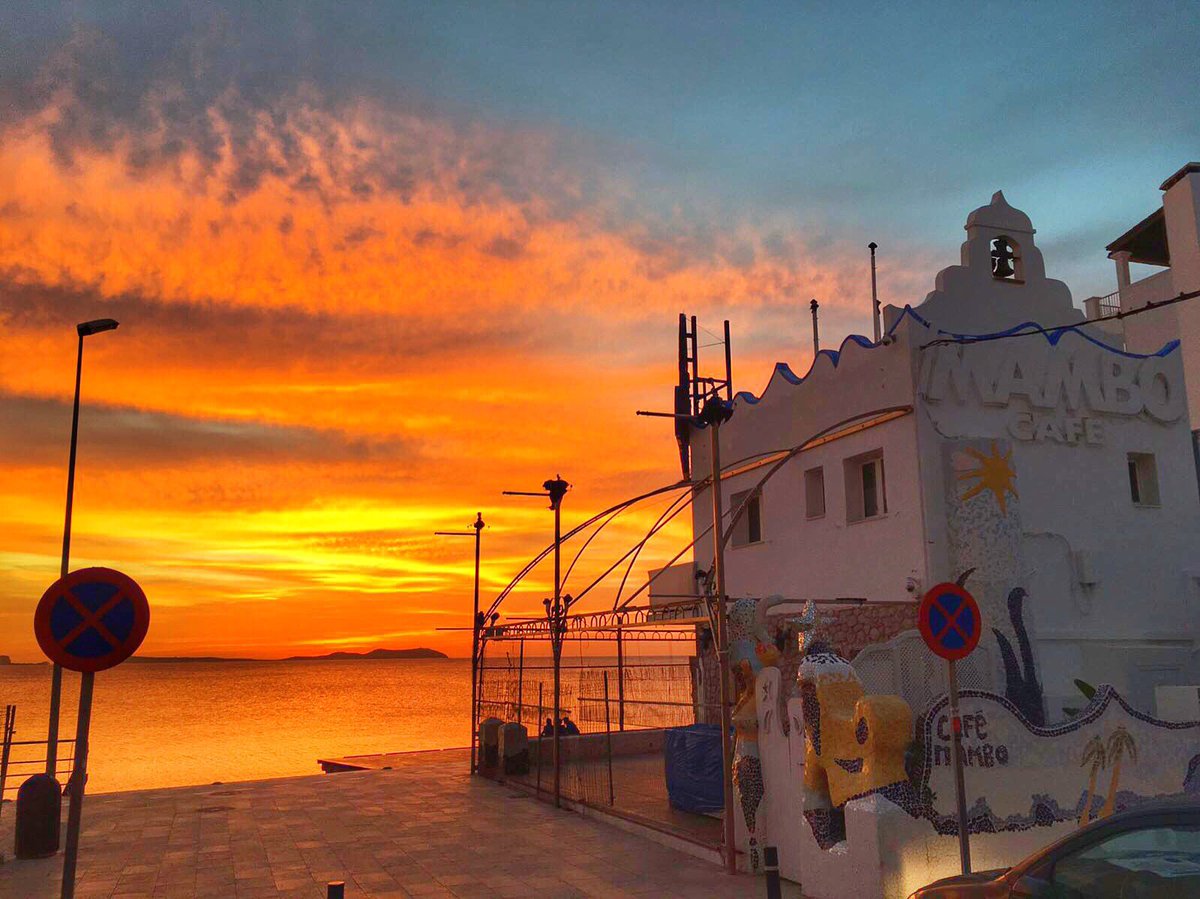 Even closed it looks beautiful 😍🌅✨
#MamboOpening #may13th 
#Ibiza2016