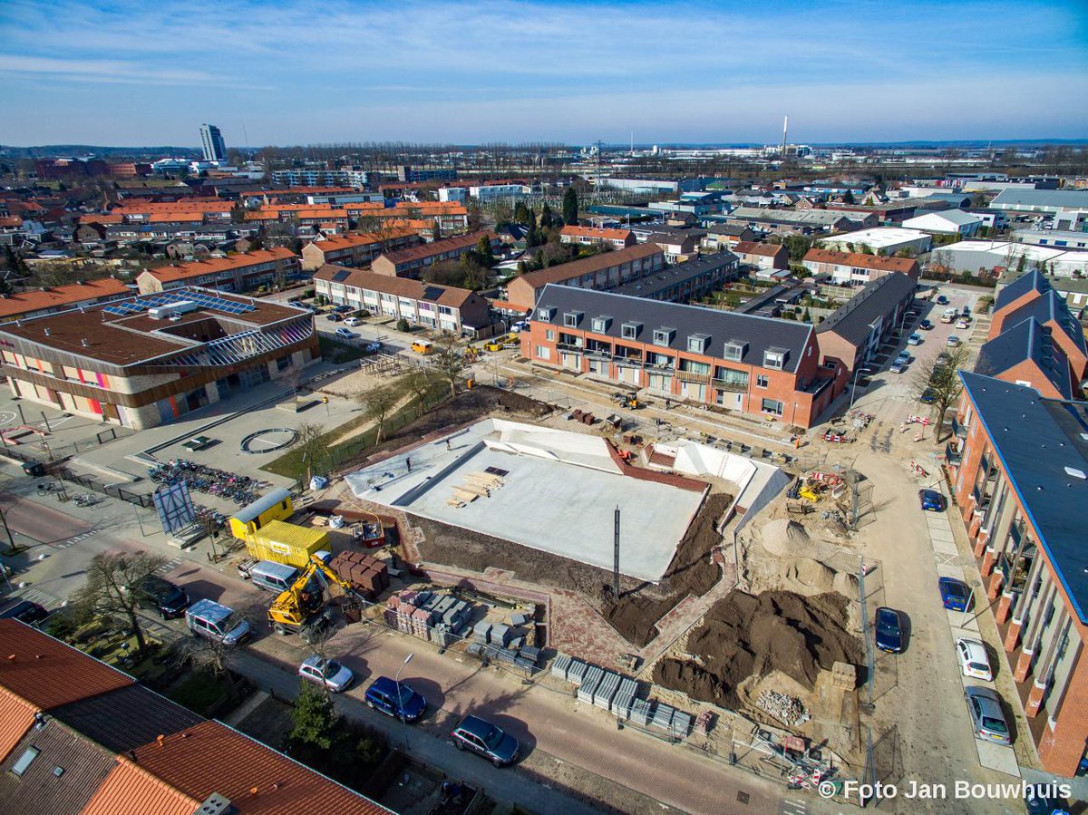 de_urbanisten's tweet photo. Our watersquare in Tiel - work in progress @gemTiel @wsrivierenland @wlandscapearch @roelfbleker @waterschappen https://t.co/l53GOzc83V