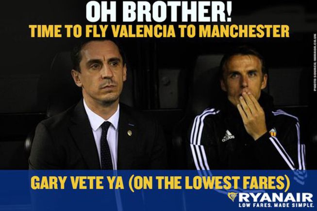 lacarabfutbol_'s tweet photo. Ryanair tras el cese a Neville: "Hermano. Hora de volar de Valencia a Manchester. 'Gary vete ya' al mejor precio"😂✈. https://t.co/hcDy4hD5Yg