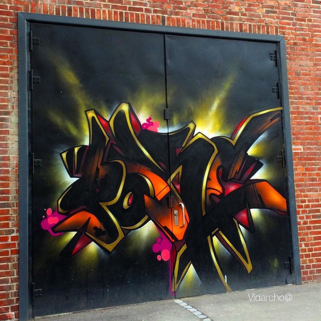 StArtEverywhere's tweet photo. #doors #streetart #streetartoslo #art #oslo #vulkanoslo #norway #nrkostlandssendingen #nrk #tv2 #diggeroslo #osloby… https://t.co/TEJTo8oVtp