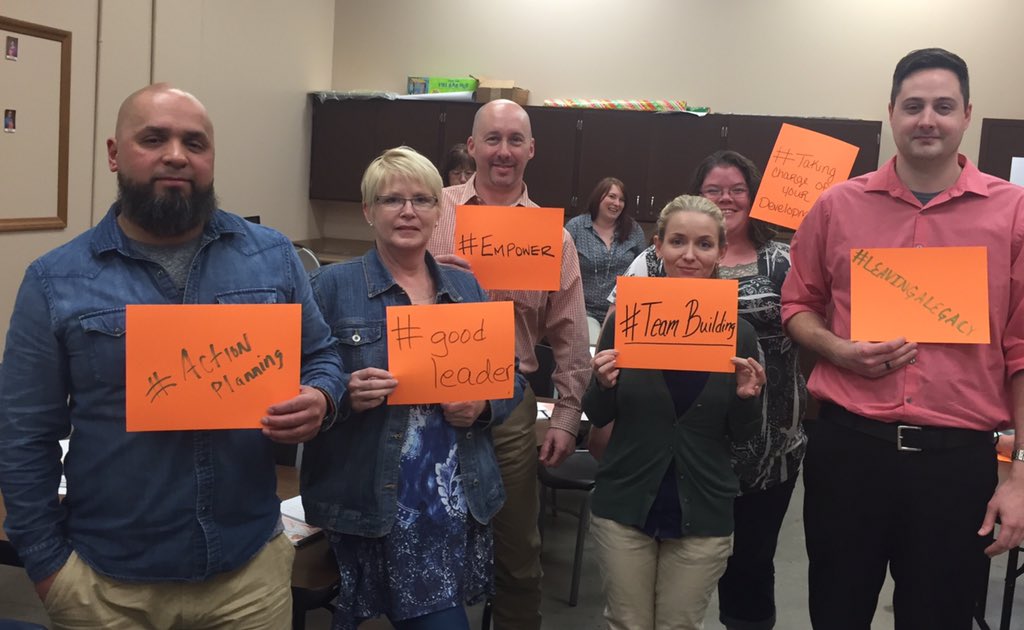 mlindsey1223's tweet photo. D239 &amp; D250 DS Advanced HDU was a Success! Great Leaders! #LoveTheNewMaterial @BPlantenberg @HDLutz @TimAdamsTHD https://t.co/d6lCzyKE4O