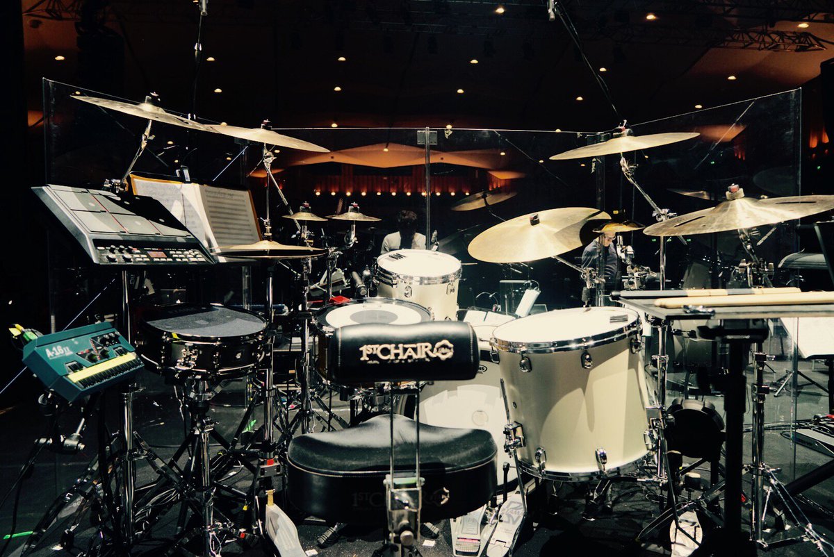 giordanocolomb's tweet photo. Questa sera Battiato|Alice live Bologna - Teatro Europa Auditorium  #tama #zildjian #evans #bodesrl #mogar #battiato https://t.co/pZXkTub1Lu